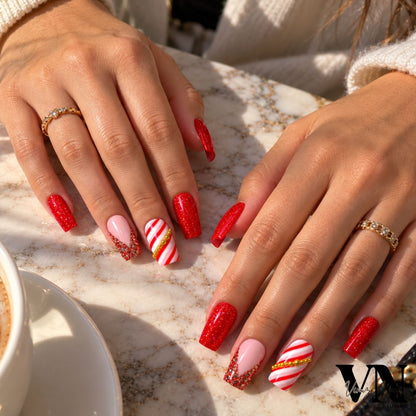 Sweety - Faux Ongles de Noël Rouge Rayure Effet Bonbon Perles Caviar Dorées