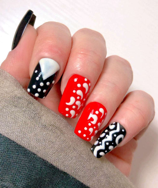 Geisha - Venuza Nails