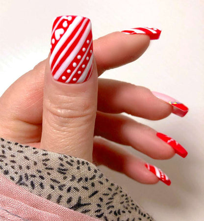 Santa Love - Venuza Nails