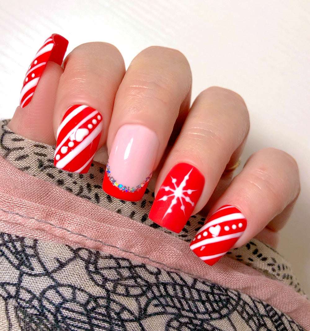 Santa Love - Venuza Nails