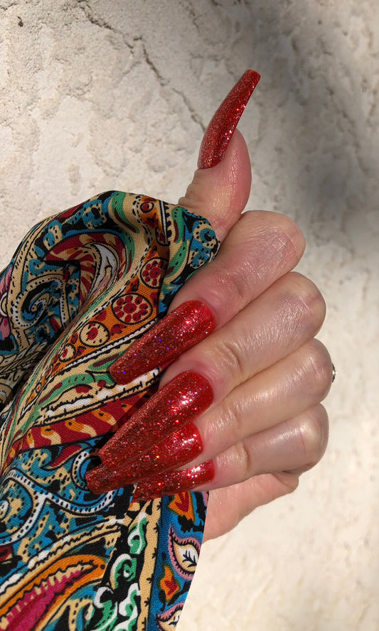 faux-ongles-rouge-scintillant-1
