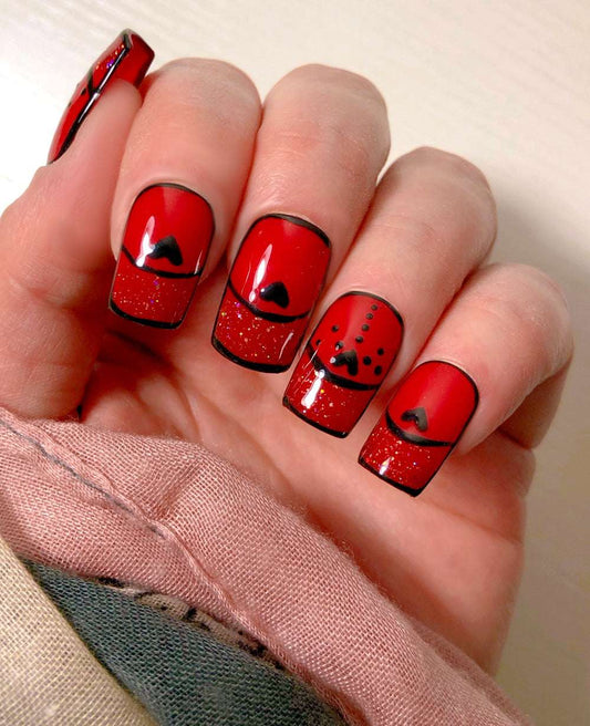 Amorata - Venuza Nails