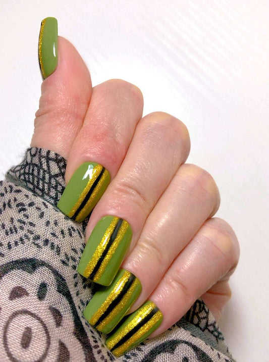 Gold and Green - Venuza Nails
