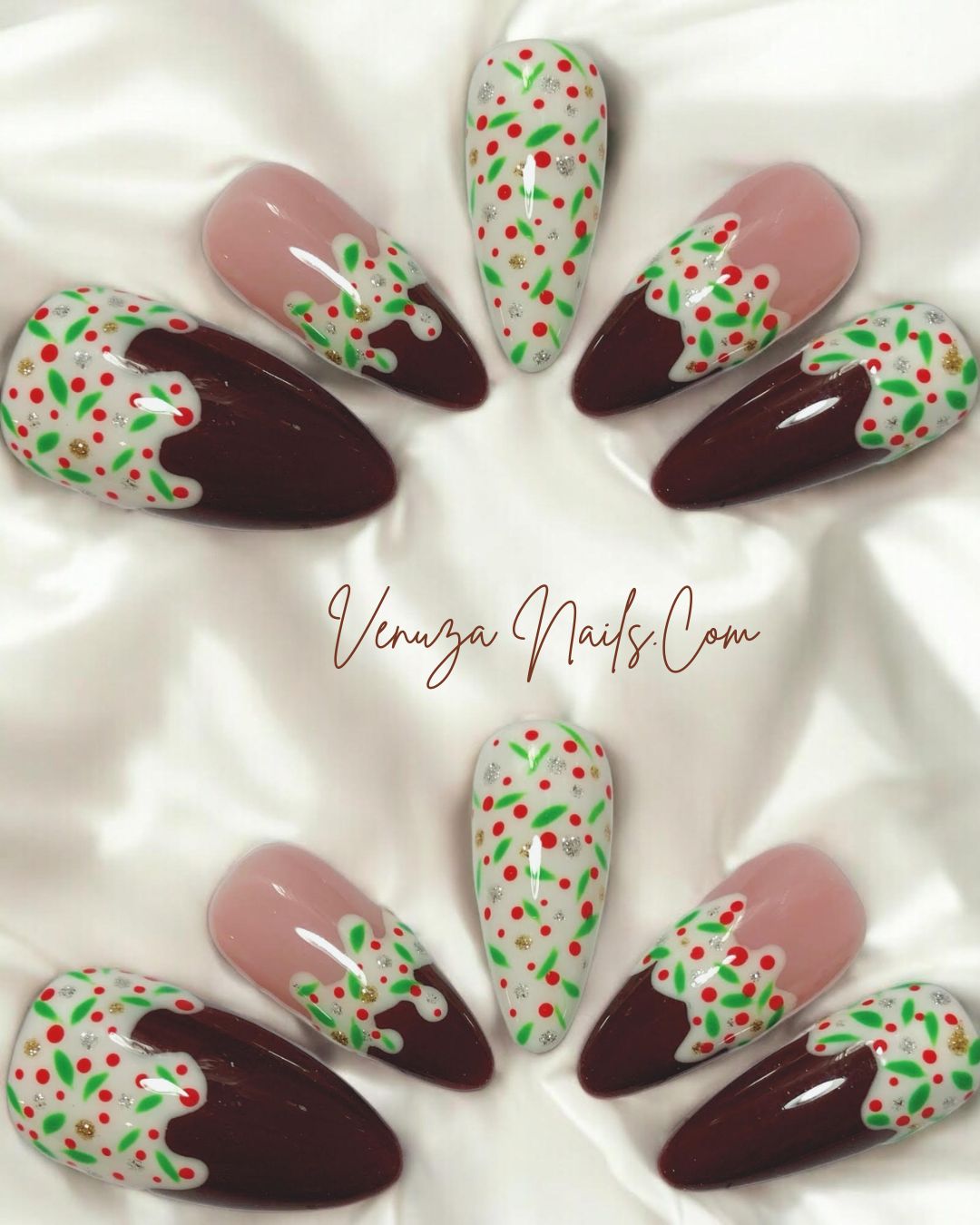 Faux ongles Popcake, motif gourmand chocolat et confettis multicolores – Venuza Nails