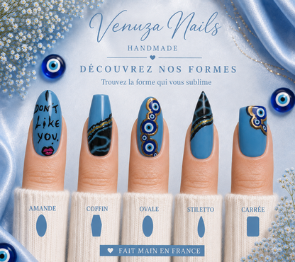 Press-On Nails Nazar Noir présenté sur différentes formes d’ongles : amande, coffin, ovale, stiletto et carré, avec nail art bleu, noir, or et motifs œil turc