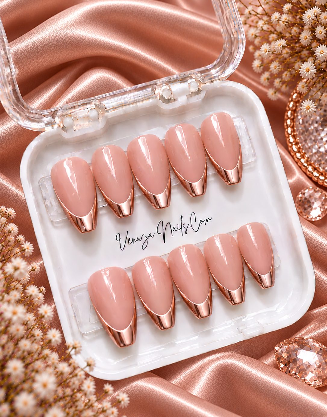 Press-on nails forme coffin avec French manucure brillante, disponibles en rosegold– Venuza Nails