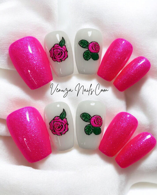 press-on-nails-fuchsia-blanc-laiteux-roses-divine-fuchsia