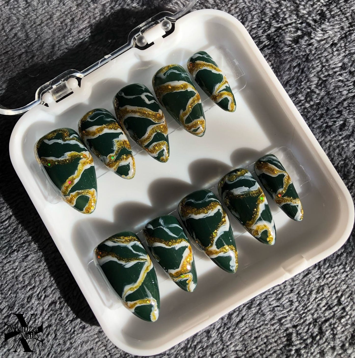 Press-On Nails - Amazonia