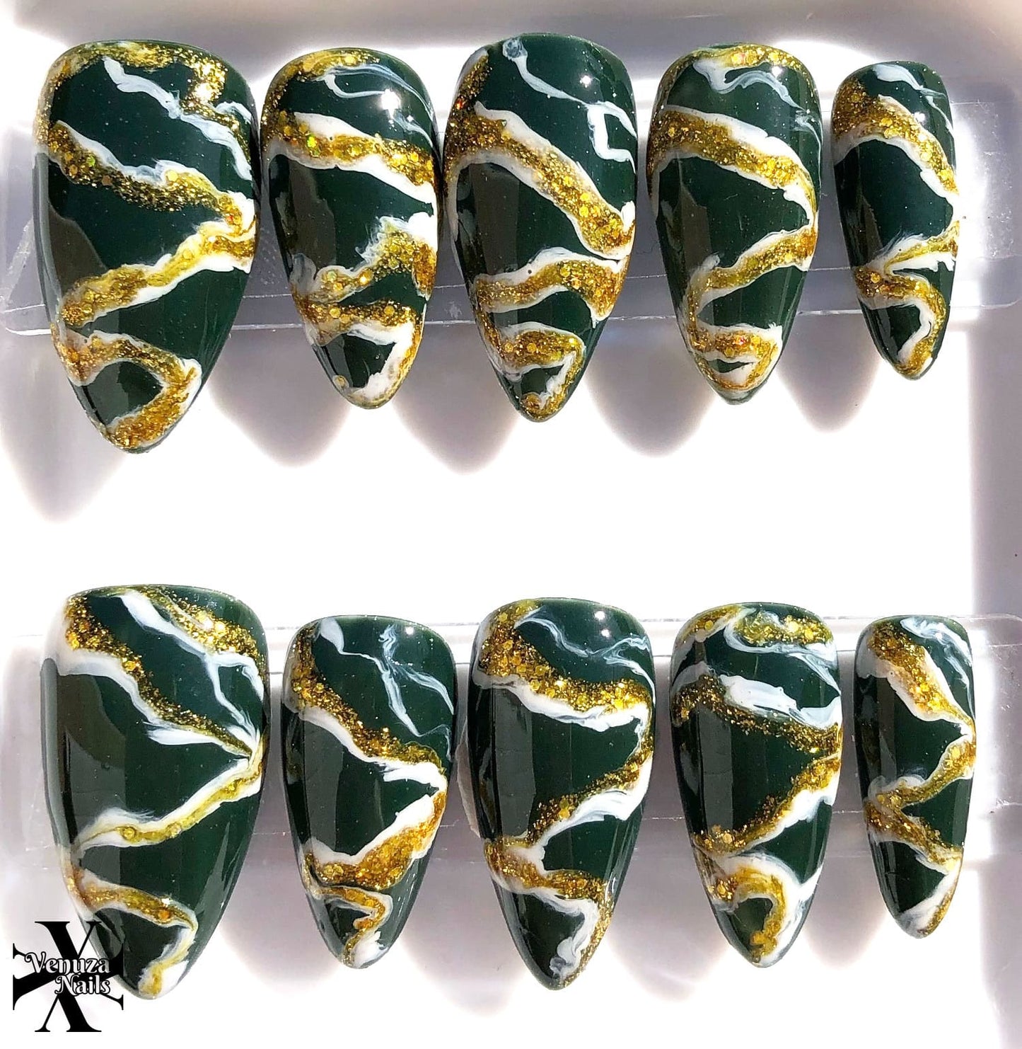 Press-On Nails - Amazonia