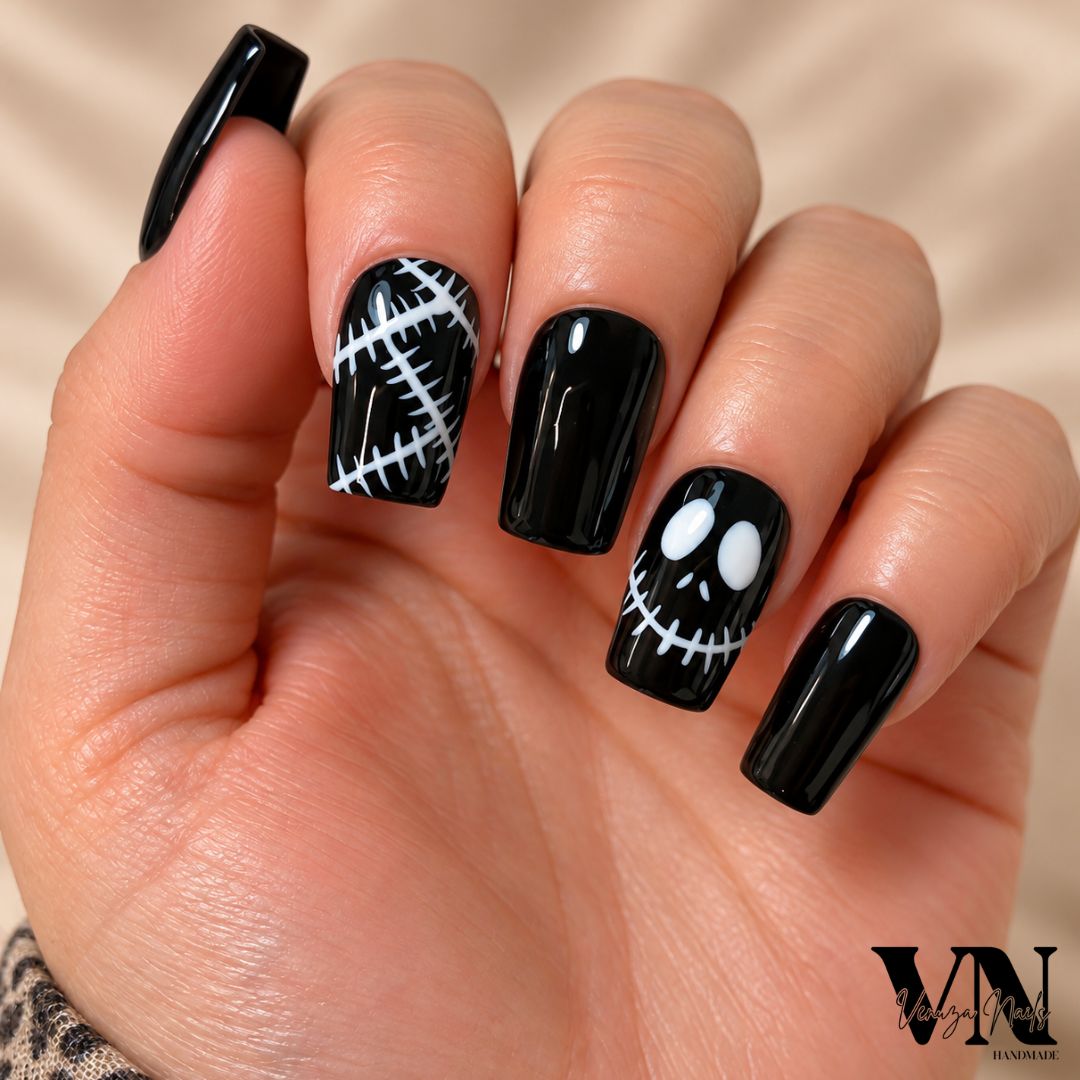Press on nails Halloween noirs Scary avec motifs couture blancs