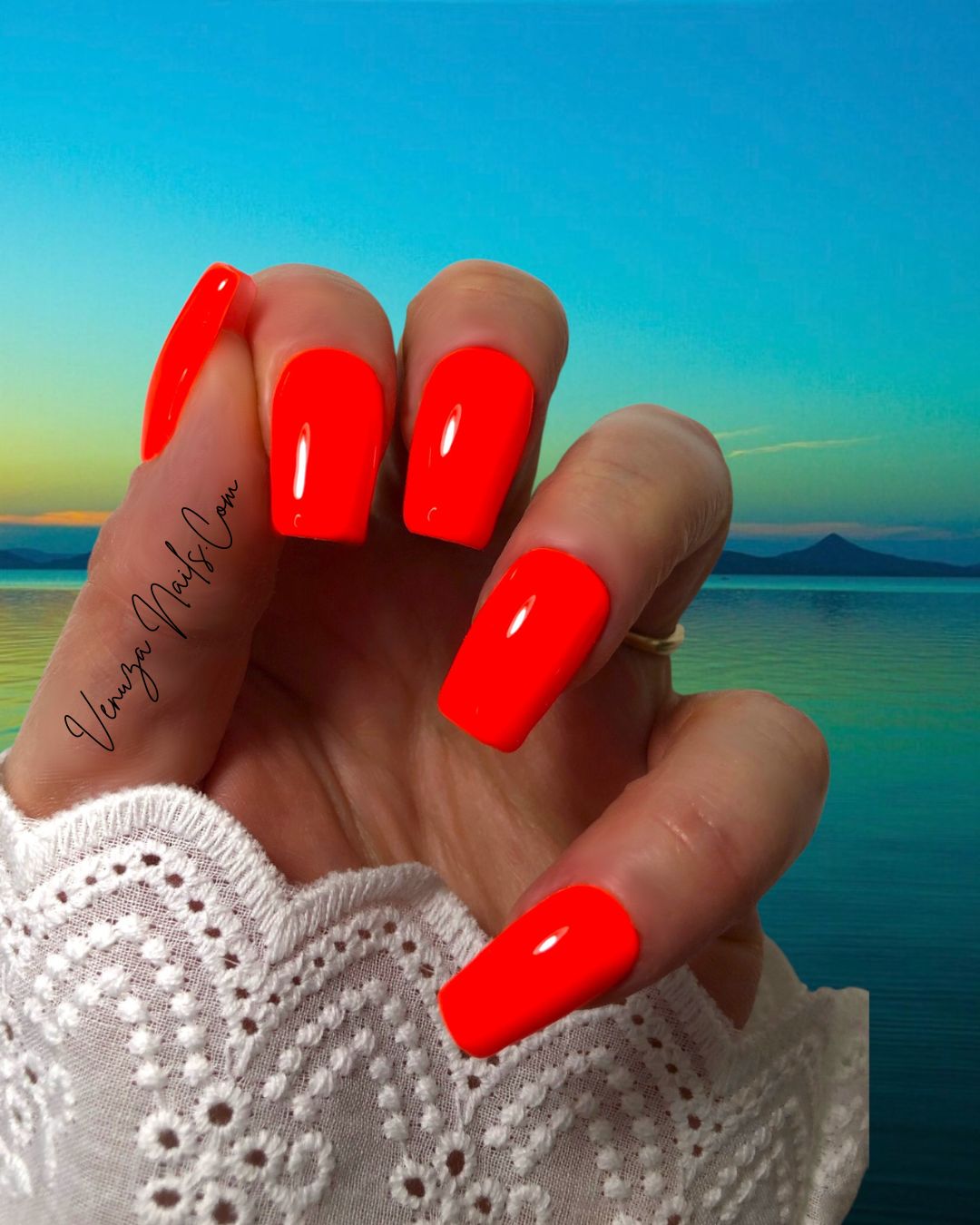 press-on-nails-orange-fluo-zest-orangy-venuza-nails