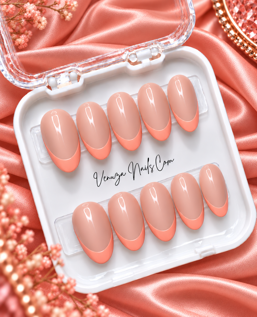 Ongles press-on ovales nude avec French manucure peach, longueur medium, Venuza Nails