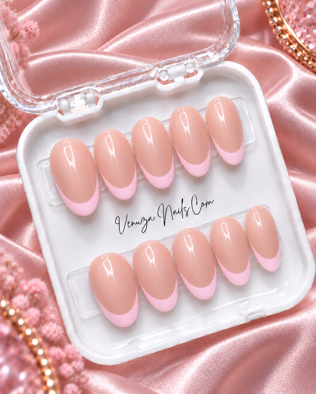 Ongles press-on ovales nude avec French manucure rose clair, longueur medium, Venuza Nails