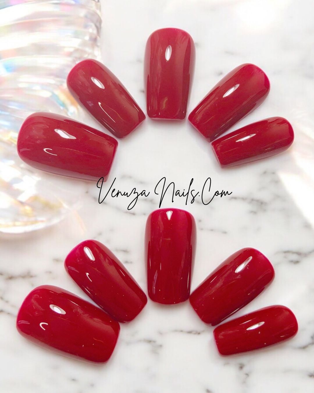 kit de press-on nails faits main rouge foncé, couleur unie, tres chic et féminins