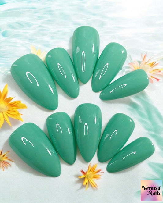 press-on-nails-turquoise-couleur-unie-bora-bora