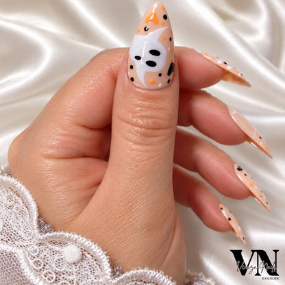 Little Ghost press on nails artisanaux Halloween – Venuza Nails